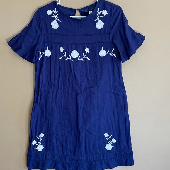 Blue Rain Dresses & Skirts - Blue Rain Boutique Brand Royal Blue and white floral embroidered dress. Size S